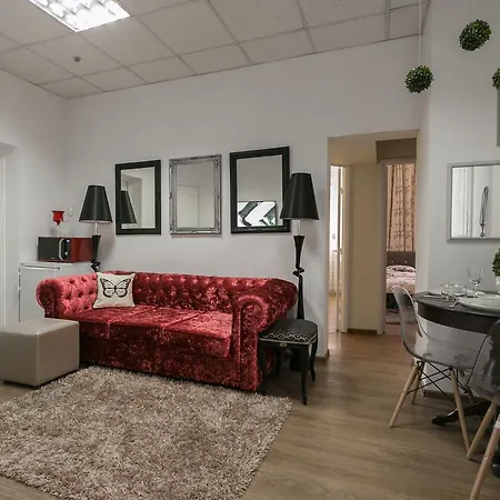 4komntnyie Apartamienty Karla Marksa 19 S Balkonom * Мінськ